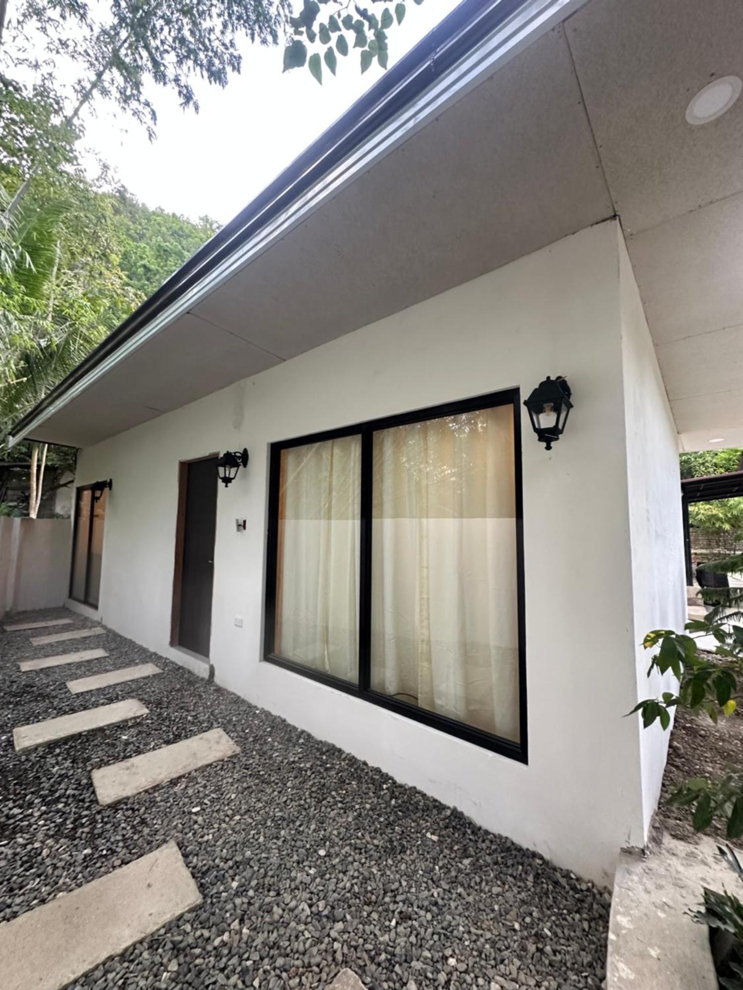 Villa Del Sol 1 Barkada Rooms Carcar Exterior foto